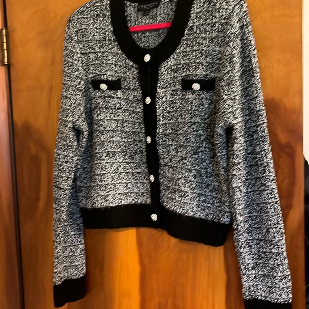 Beautiful, classy button up cardigan